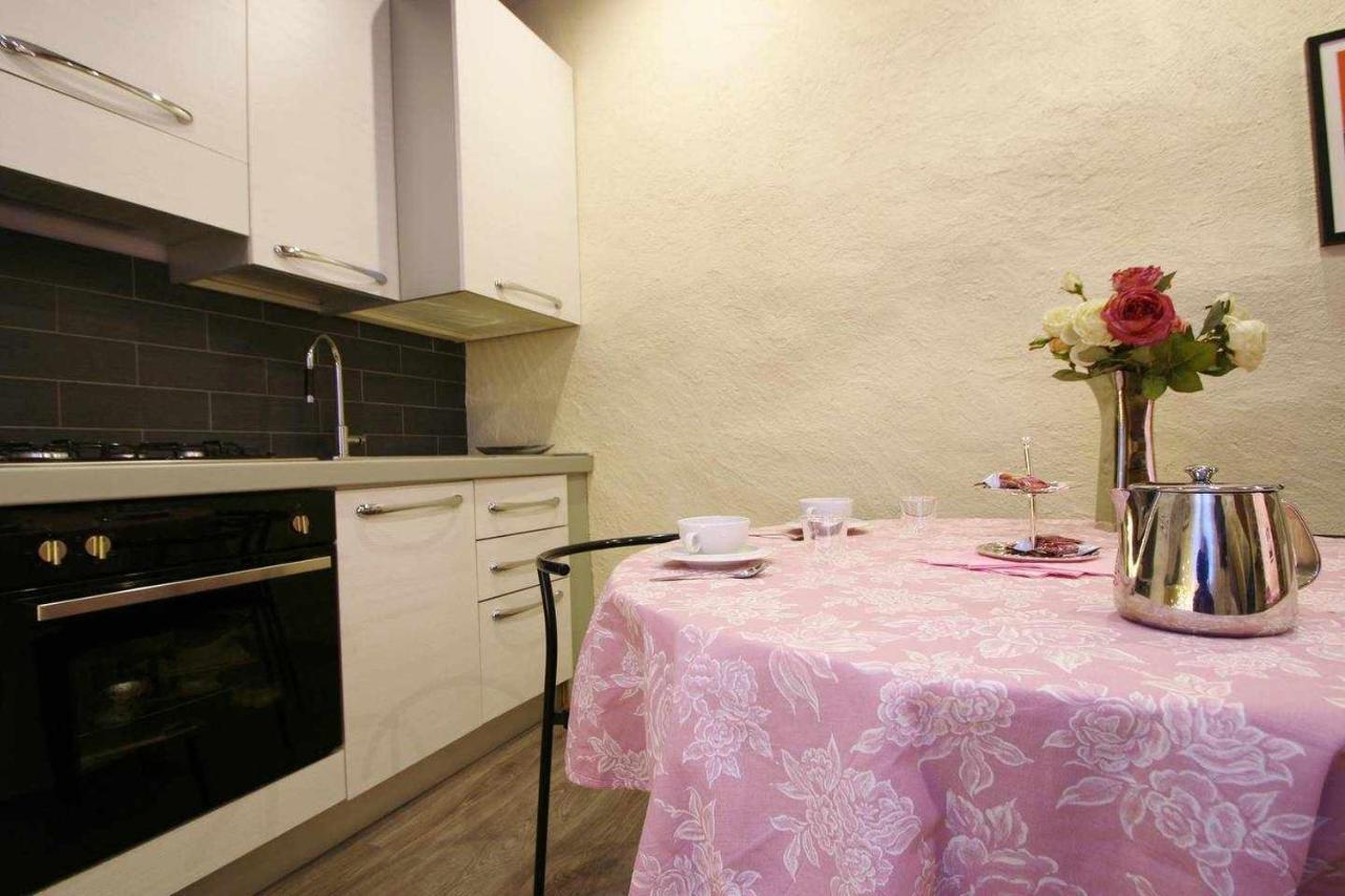 La Perla Piccolo Appartamento In Piazza Orta San Giulio Exterior foto